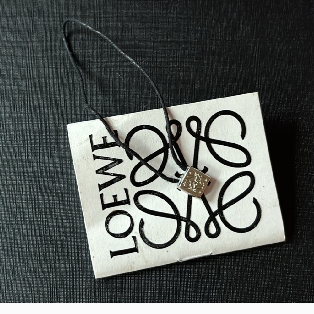 Loewe Charm & Box